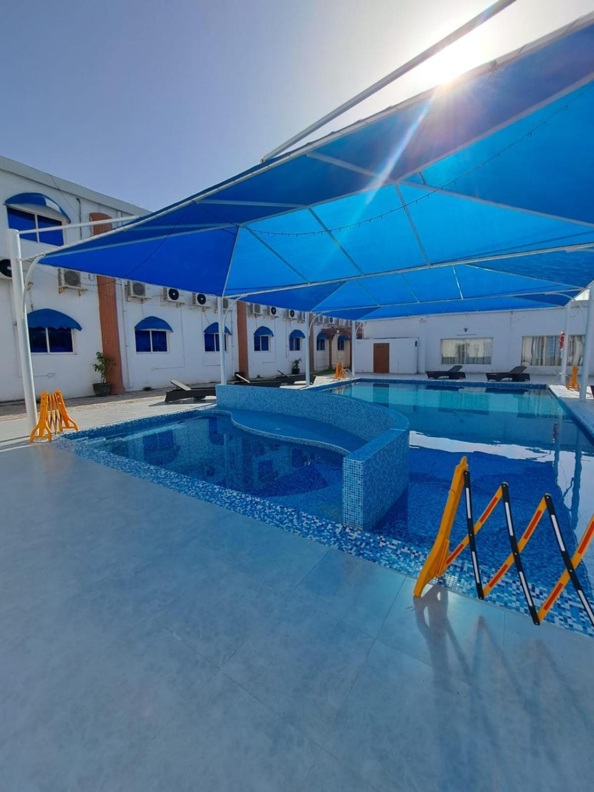 Sharjah International Airport Hotel Экстерьер фото